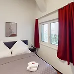Crown Living Design Loft - Loft Mit Kueche, Bibliothek Und Gartensitzplatz, Grenznah Gelegen Lägenhet Lustenau