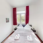 Crown Living Design Loft - Loft Mit Kueche, Bibliothek Und Gartensitzplatz, Grenznah Gelegen Lustenau