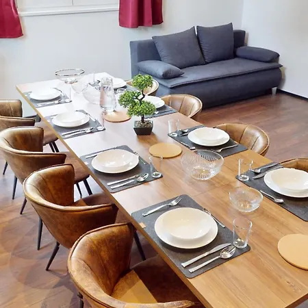 Crown Living Design Loft - Loft Mit Kueche, Bibliothek Und Gartensitzplatz, Grenznah Gelegen * Lustenau