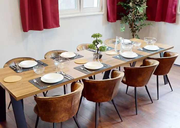 Crown Living Design Loft - Loft Mit Kueche, Bibliothek Und Gartensitzplatz, Grenznah Gelegen Lustenau