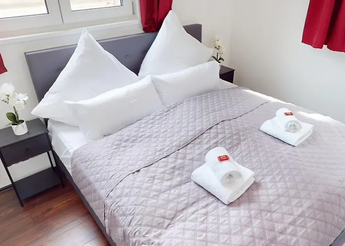 Crown Living Design Loft - Loft Mit Kueche, Bibliothek Und Gartensitzplatz, Grenznah Gelegen *